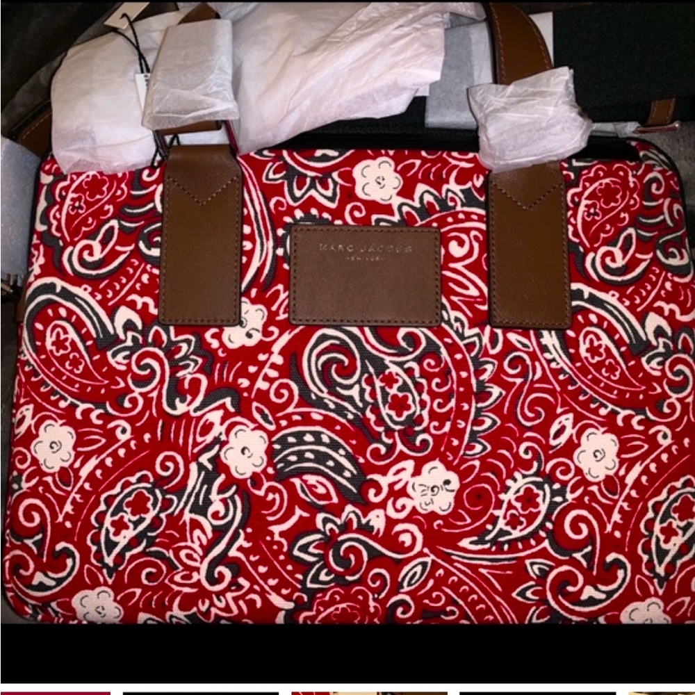 Brand new authentic Marc Jacobs laptop bag with shoulder strap